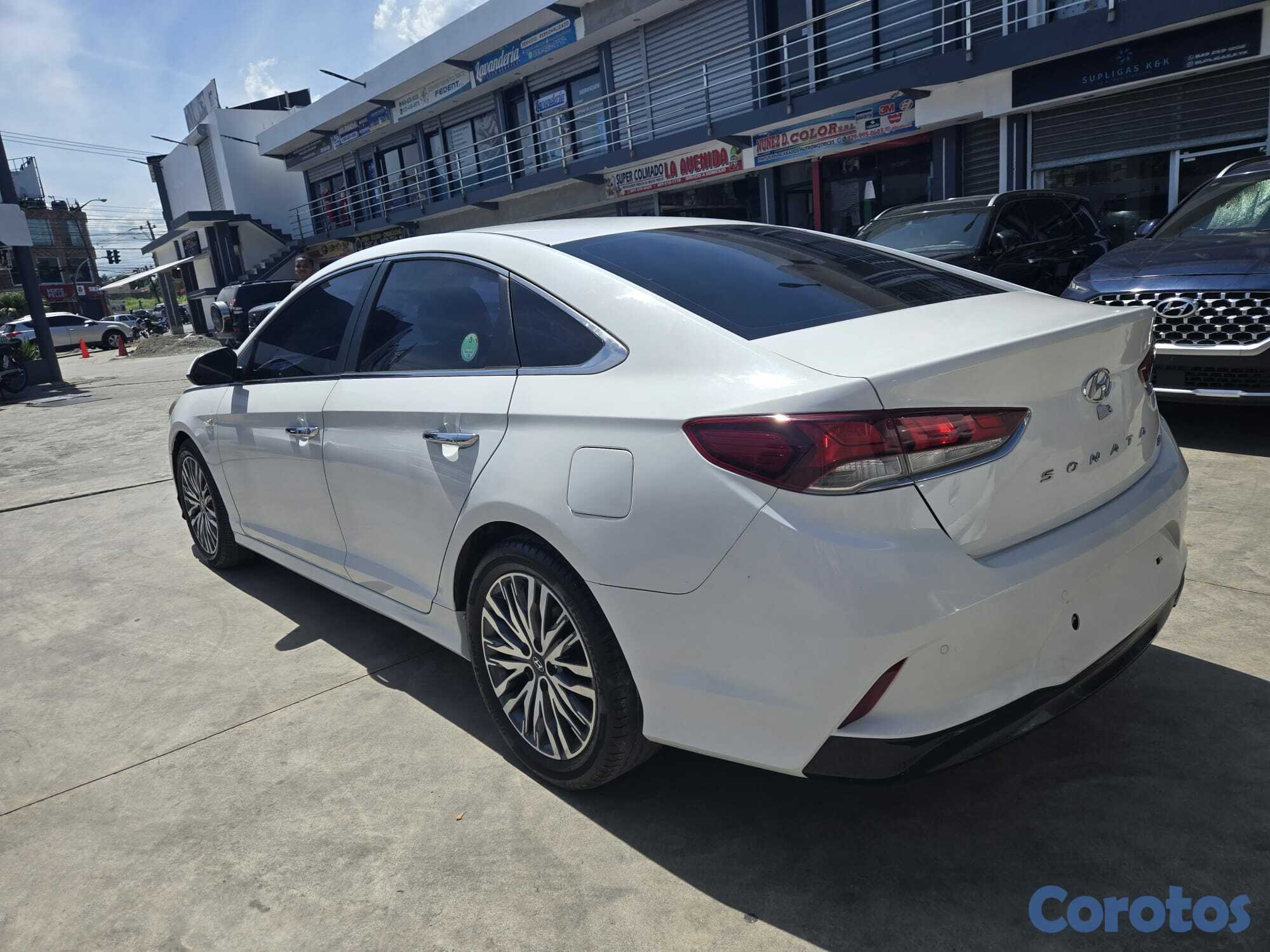 carros - HYUNDAI SONATA NEW RISE 2018 BLANCO GASOLINA 3