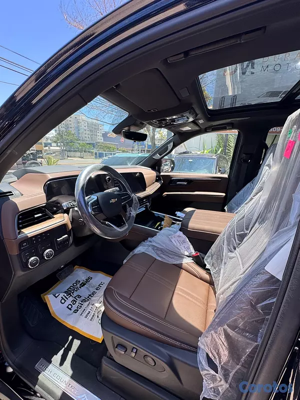 jeepetas y camionetas - Chevrolet Suburban High Country 2026 9