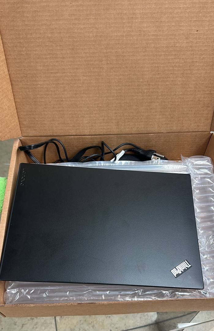 computadoras y laptops - Laptop Lenovo Thinkpad T480 i5 8th generación  1