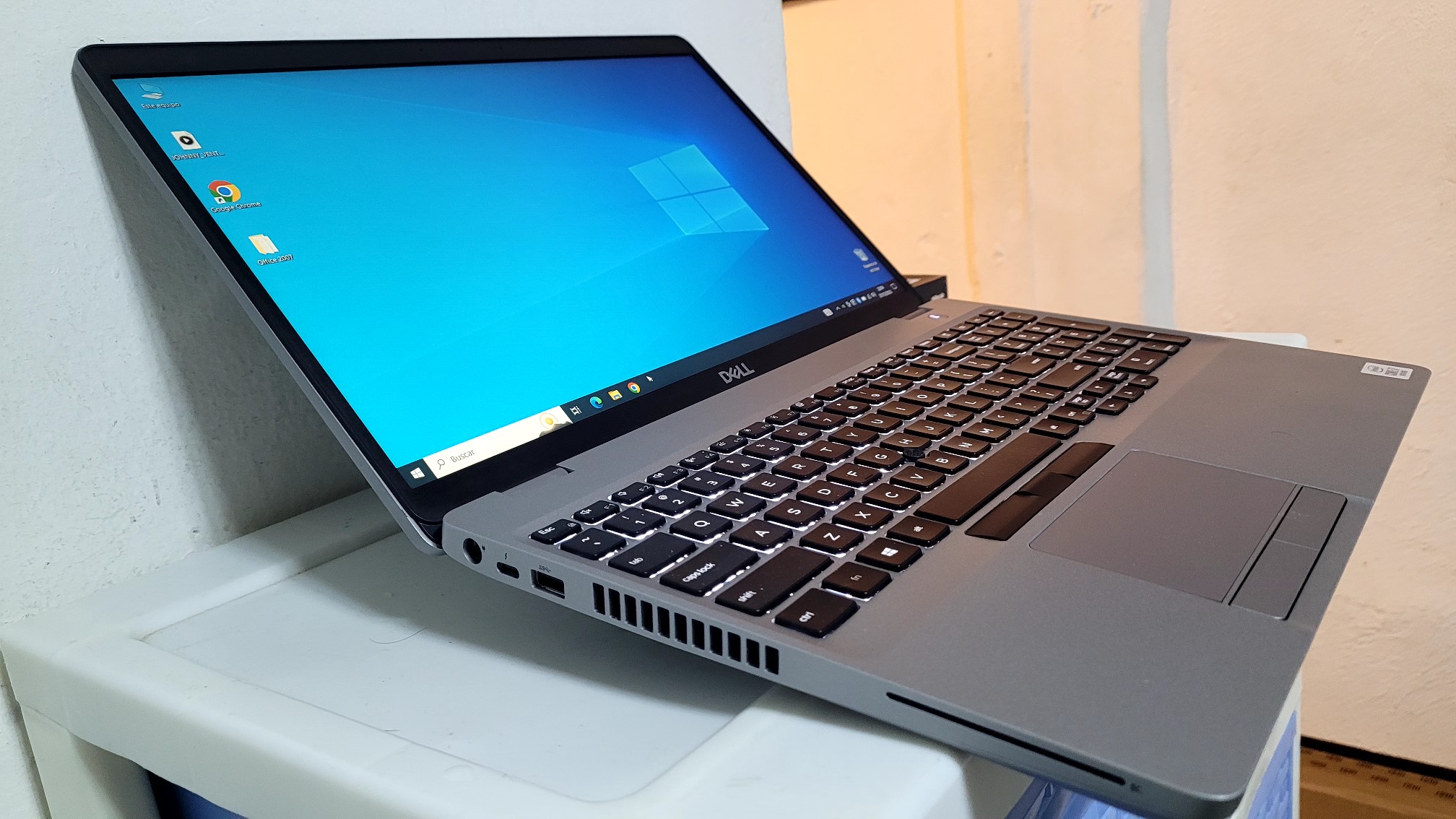 computadoras y laptops - Dell 3550 17 Pulg Core i7 10th Gen Ram 16gb ddr4 Doble Video Grafico 1
