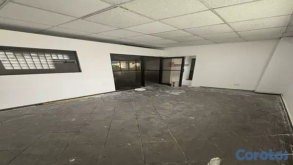 oficinas y locales comerciales - Alquiler Local Comercial Naco 2do piso 152Mts 3