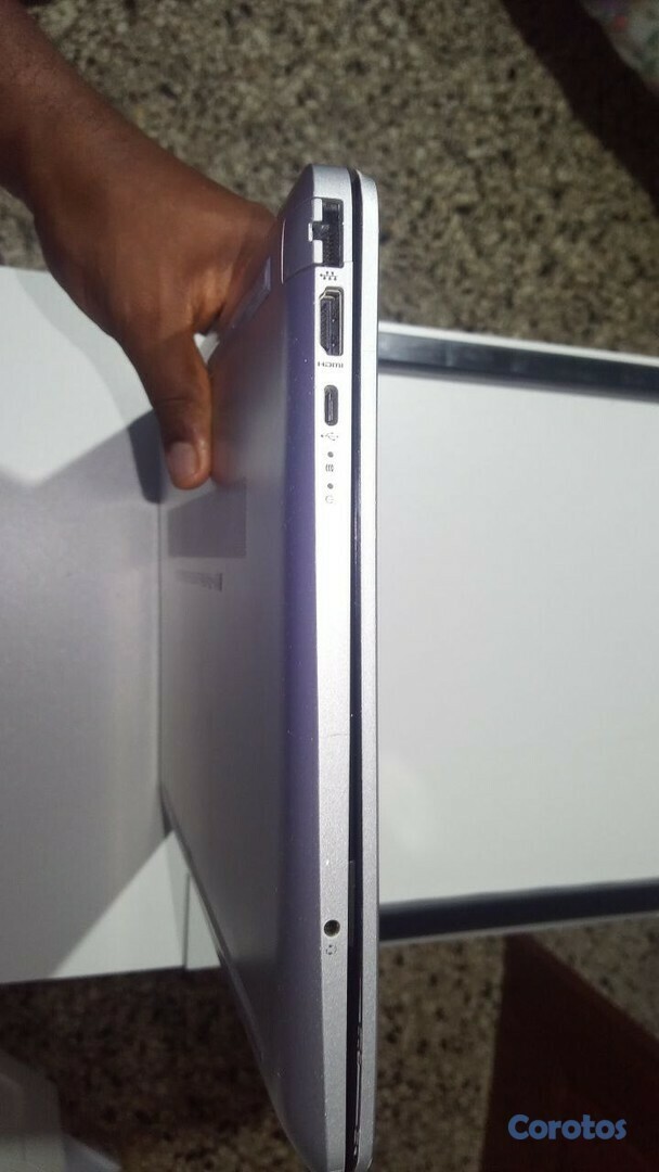 computadoras y laptops - Laptop HP i5 , 15.6"  5