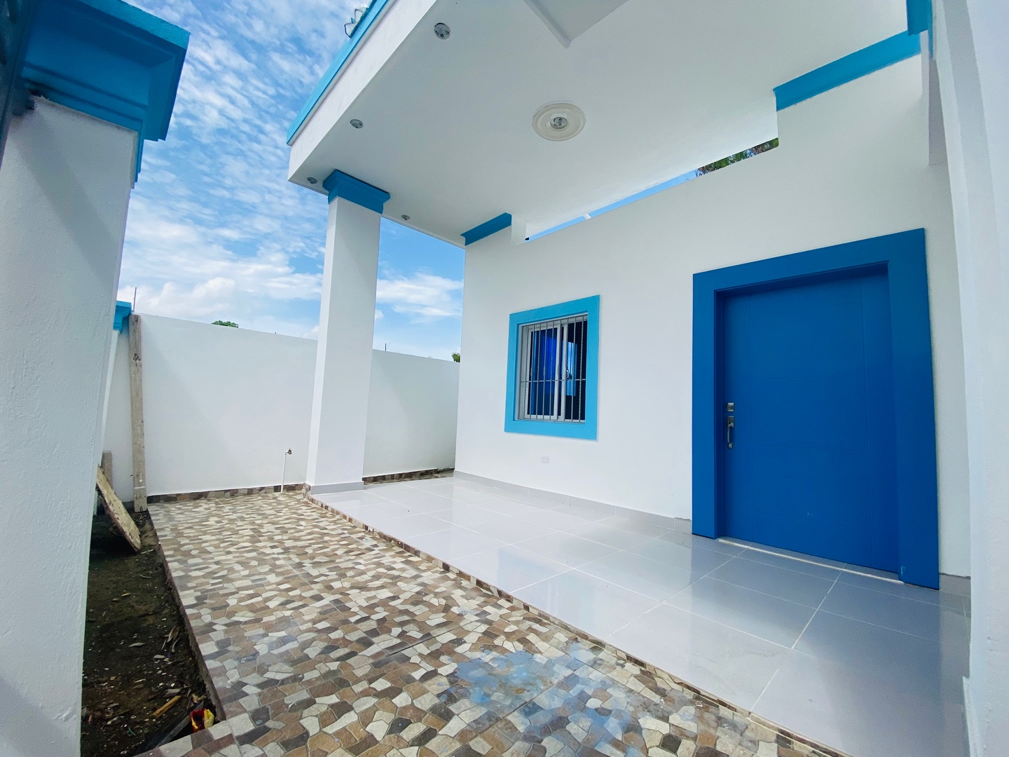 casas - CASA EN VENTA EN SANTIAGO DE LOS CABALLEROS PRÓXIMO A LOS REYES  2