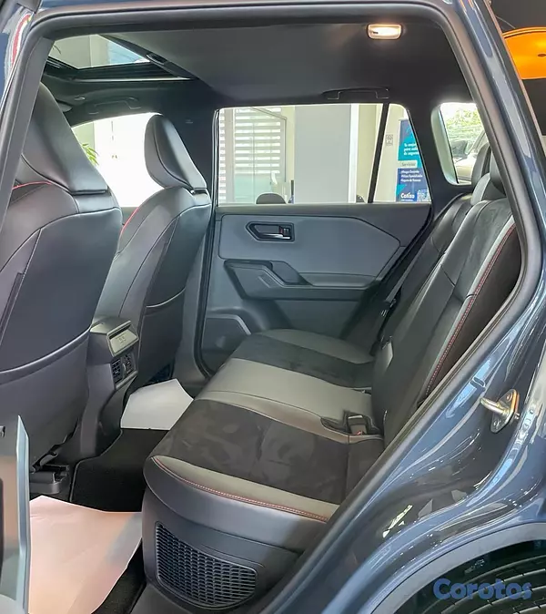 jeepetas y camionetas - Toyota RAV4 GR Sport 2026 11
