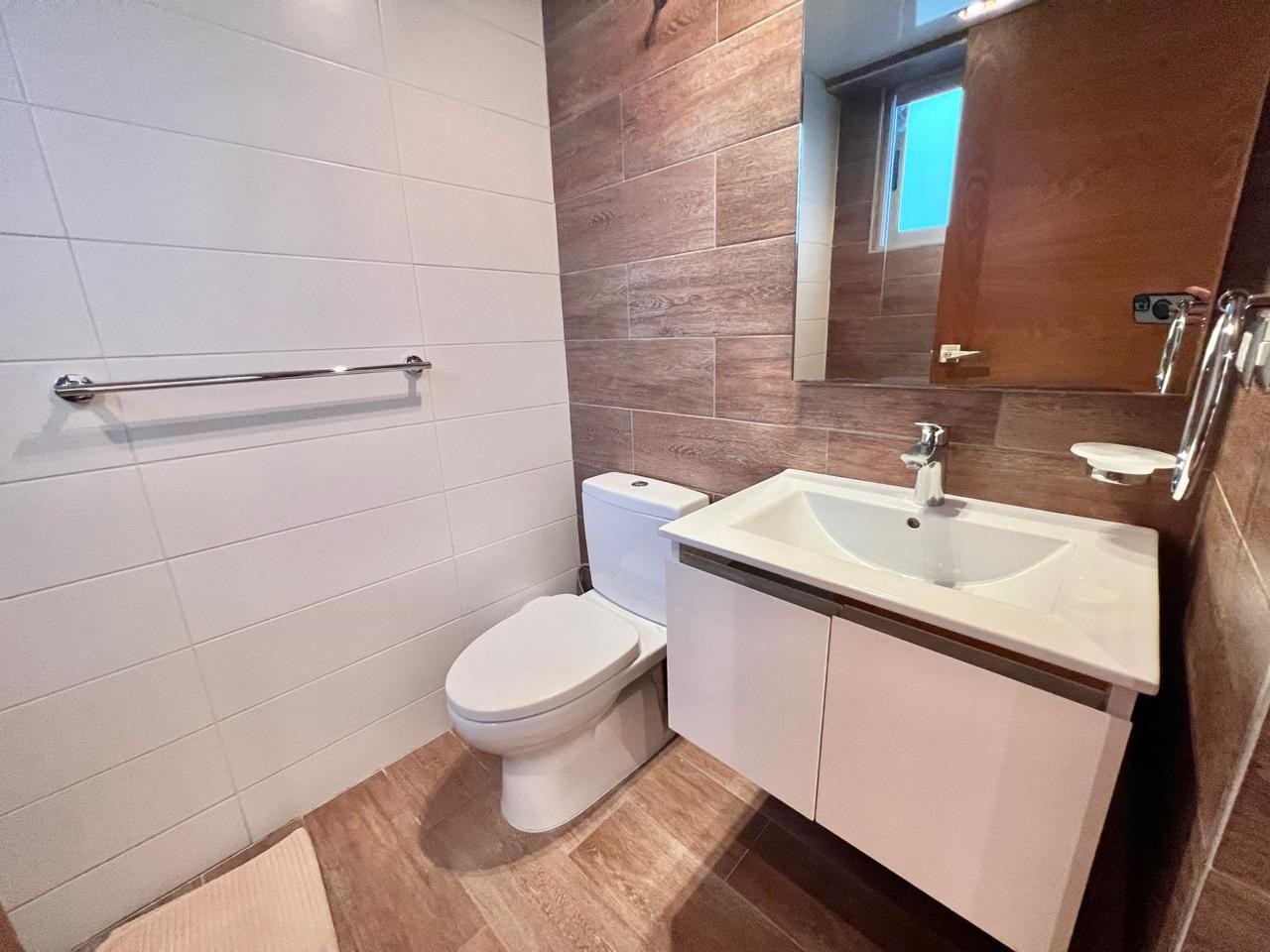 apartamentos - Apartamento en Piantini con Línea blanca  6