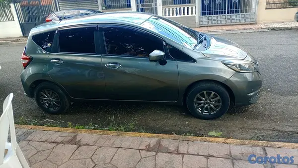carros - Nissan Note 2018 4x4  2