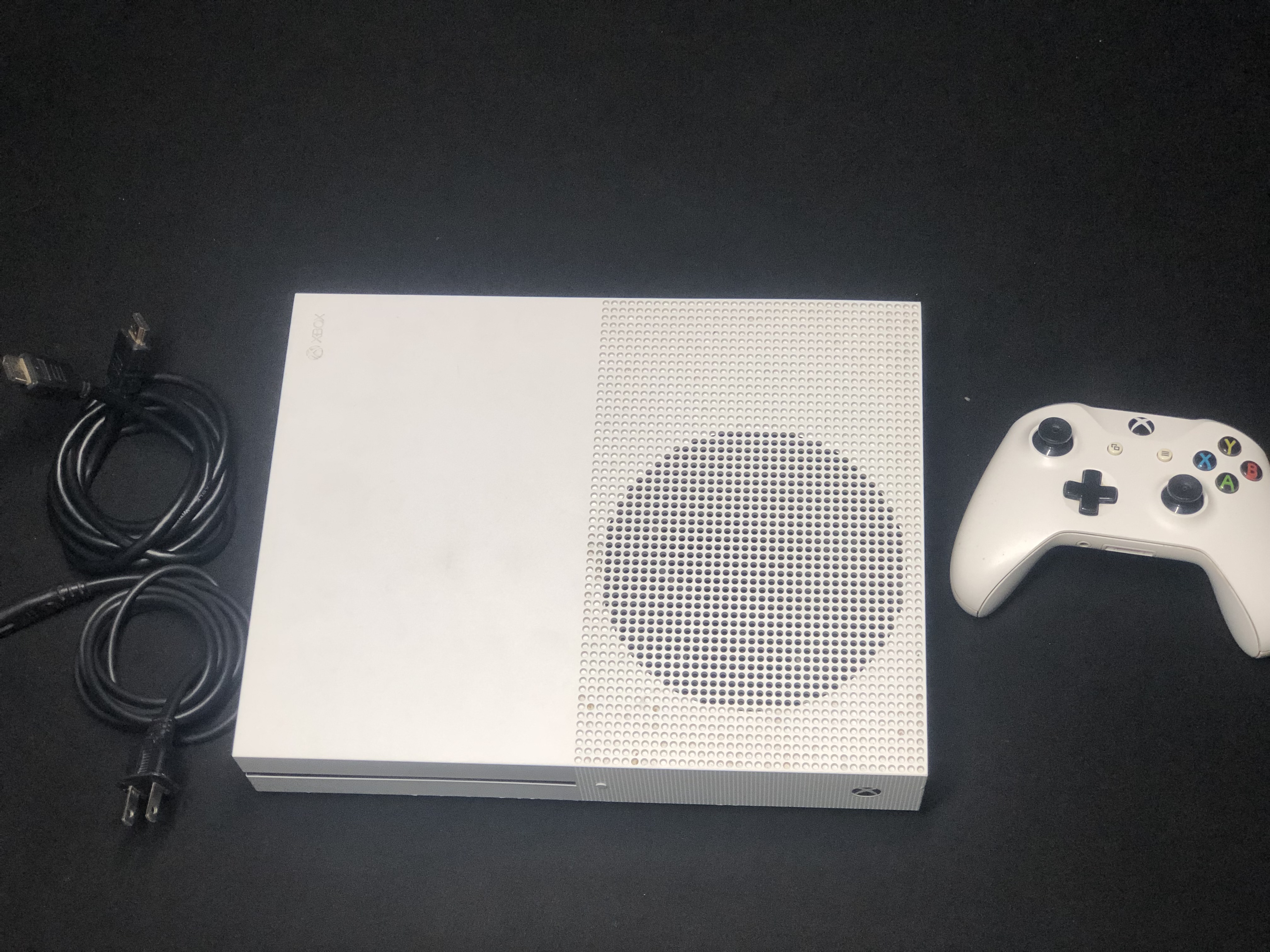 consolas y videojuegos - Xbox One S 1 TB Almacenamiento 2 juegos 1 control 1