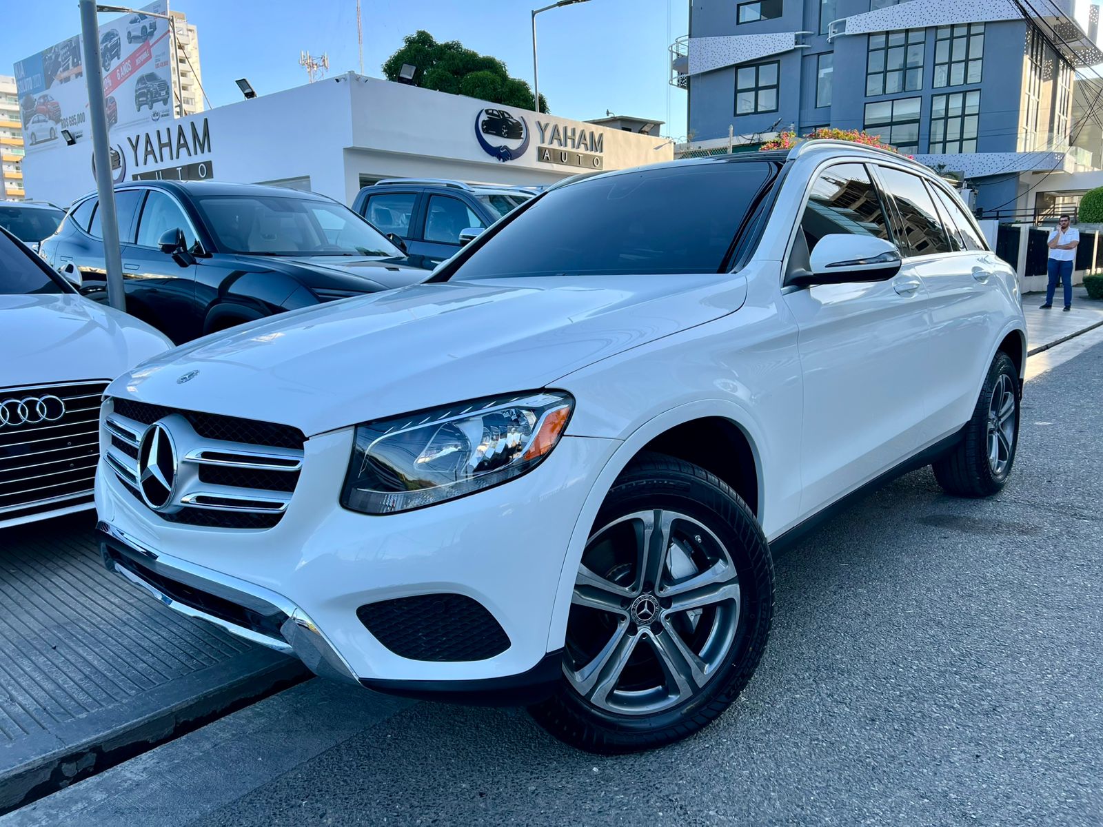 jeepetas y camionetas - Mercedes-Benz GLC 300-4MATIC 2019 