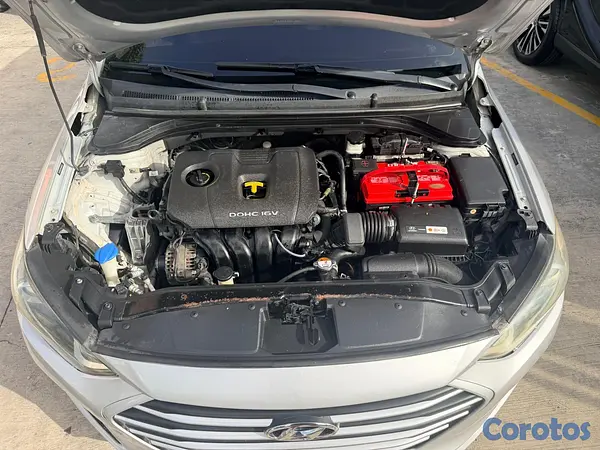carros - Hyundai Elantra SE 2017 Americano 12