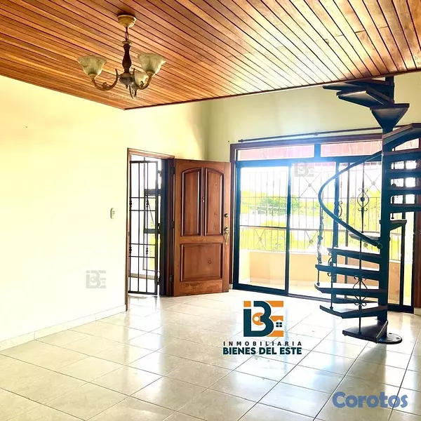 apartamentos - SE VENDE Amplio Apartamento CON ASCENSOR, PISCINA, 3