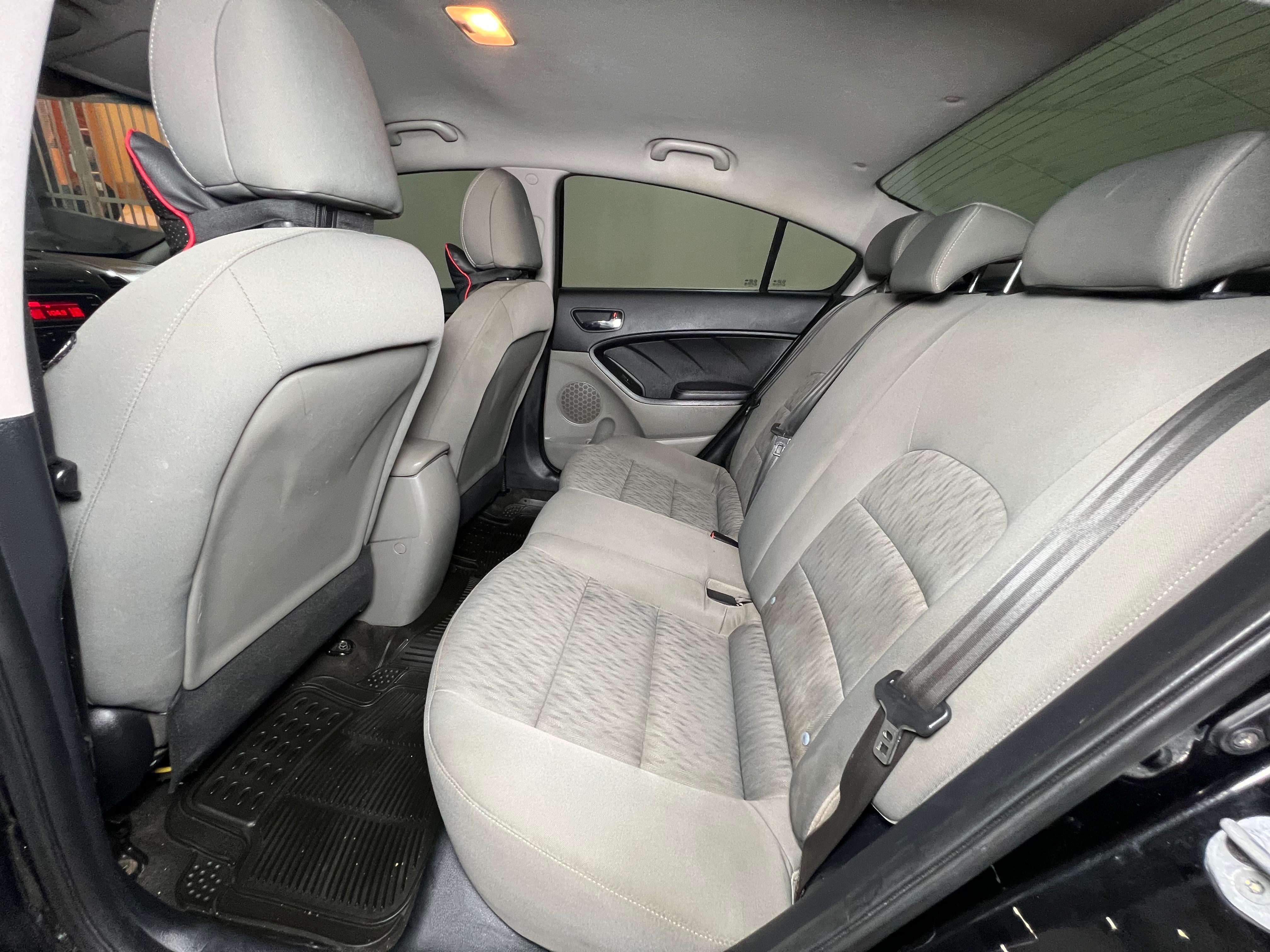 carros - KIA FORTE LX AÑO 2015 CLEAN CARFAX  5