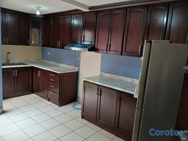 muebles y colchones - Cocina en madera color caoba 🤎  2