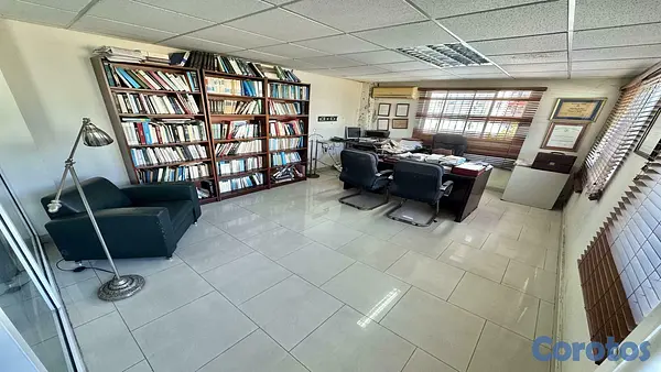 oficinas y locales comerciales - Local Comercial en Renacimiento 5