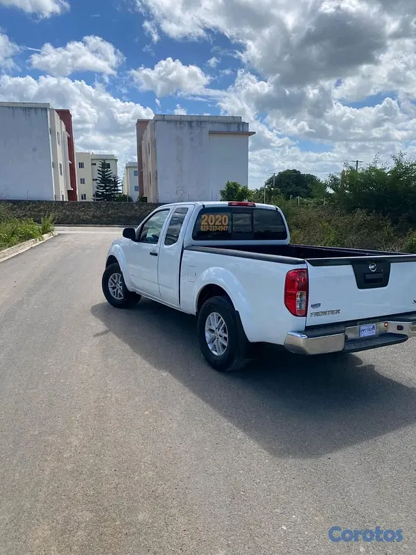 jeepetas y camionetas - NISSAN FRONTIER  3