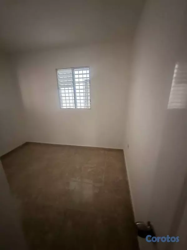 apartamentos - Rento apartamento en primer nivel con marquesina privada  en Savica  9