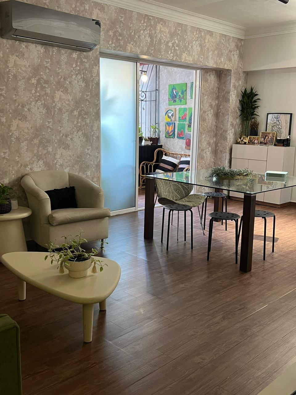 apartamentos - VENDO 2do Piso En Evaristo Morales con 3 Parqueos