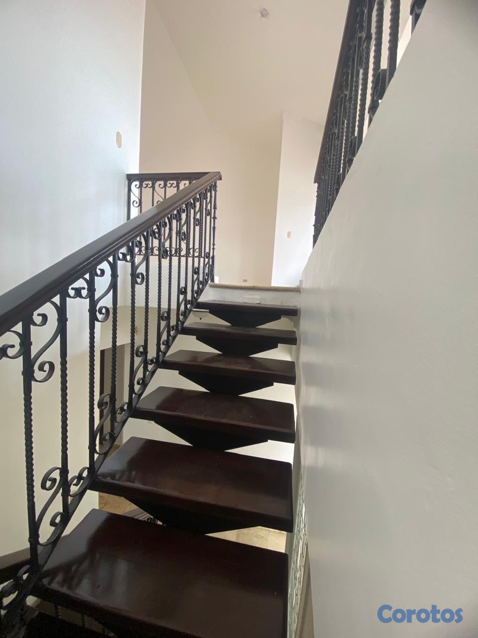 apartamentos - Venta de Espectacular penthouse de 378 m², de Dos Niveles – Bella Vista Sur 9