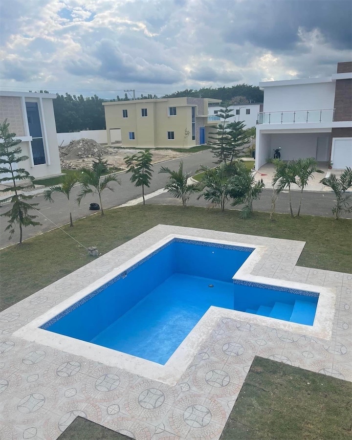casas - Casa amplia moderna a 3 minutos de playa dorada residencial privado
