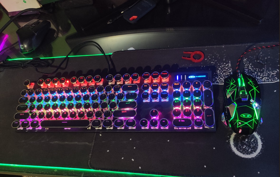 computadoras y laptops - Combo Gamer Mecánico MageGee MK-STORM + Mouse G10  2