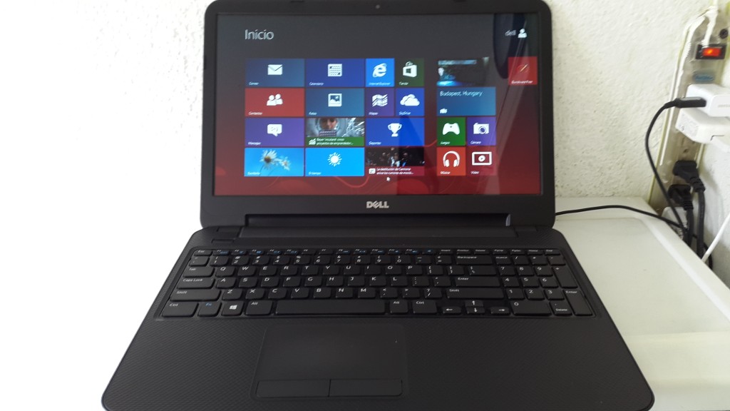 computadoras y laptops - Dell 17.3 Pulg Core i3 Ram 8gb Disco 256gb
