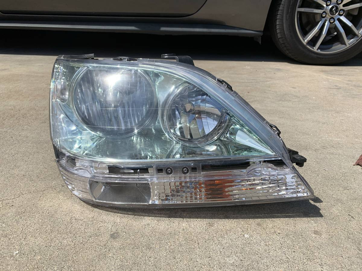 repuestos - Vendo Pantalla para 2001 2002 2003 Lexus Rx300 