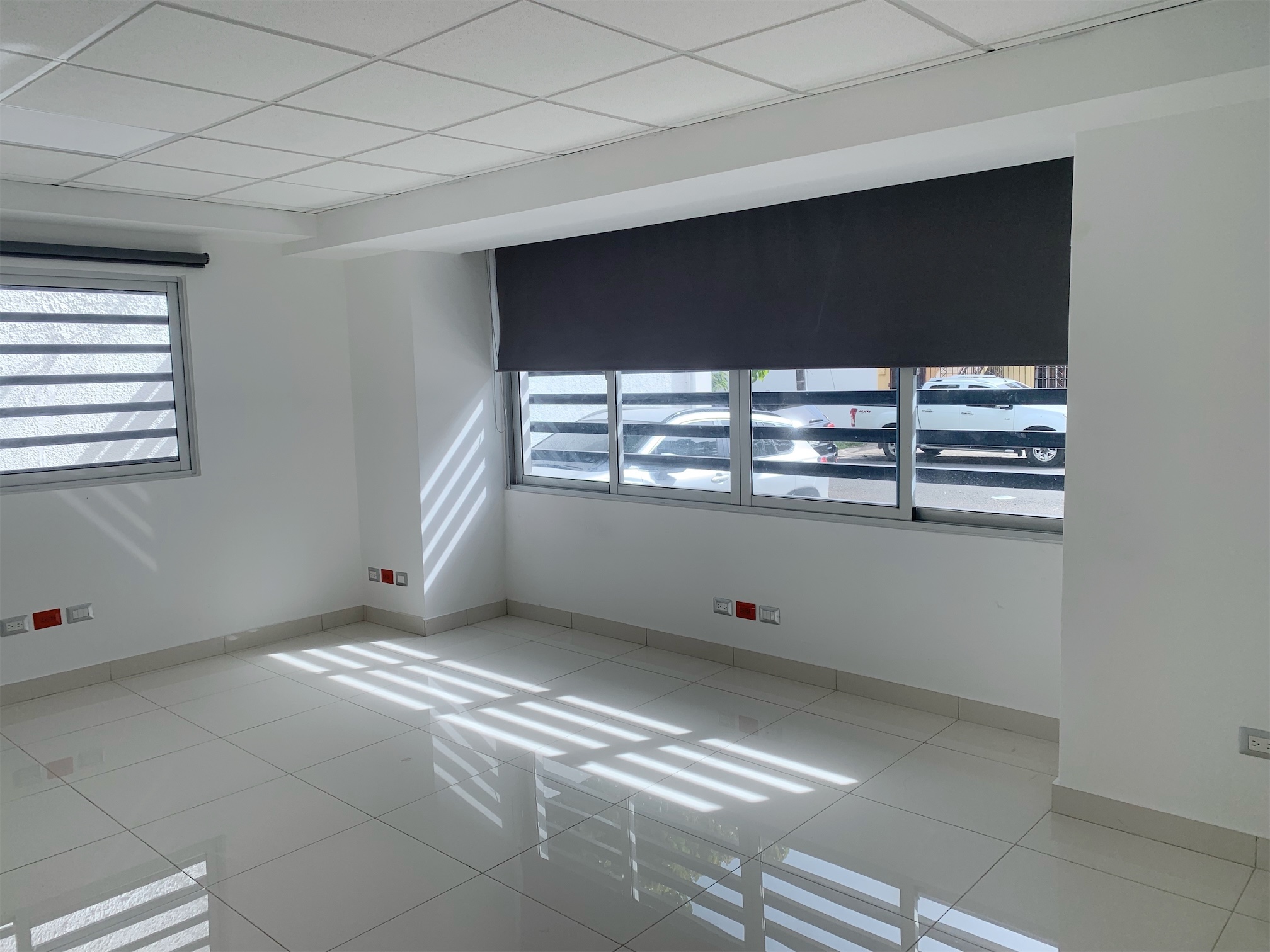 oficinas y locales comerciales - Local corporativo Prados 7