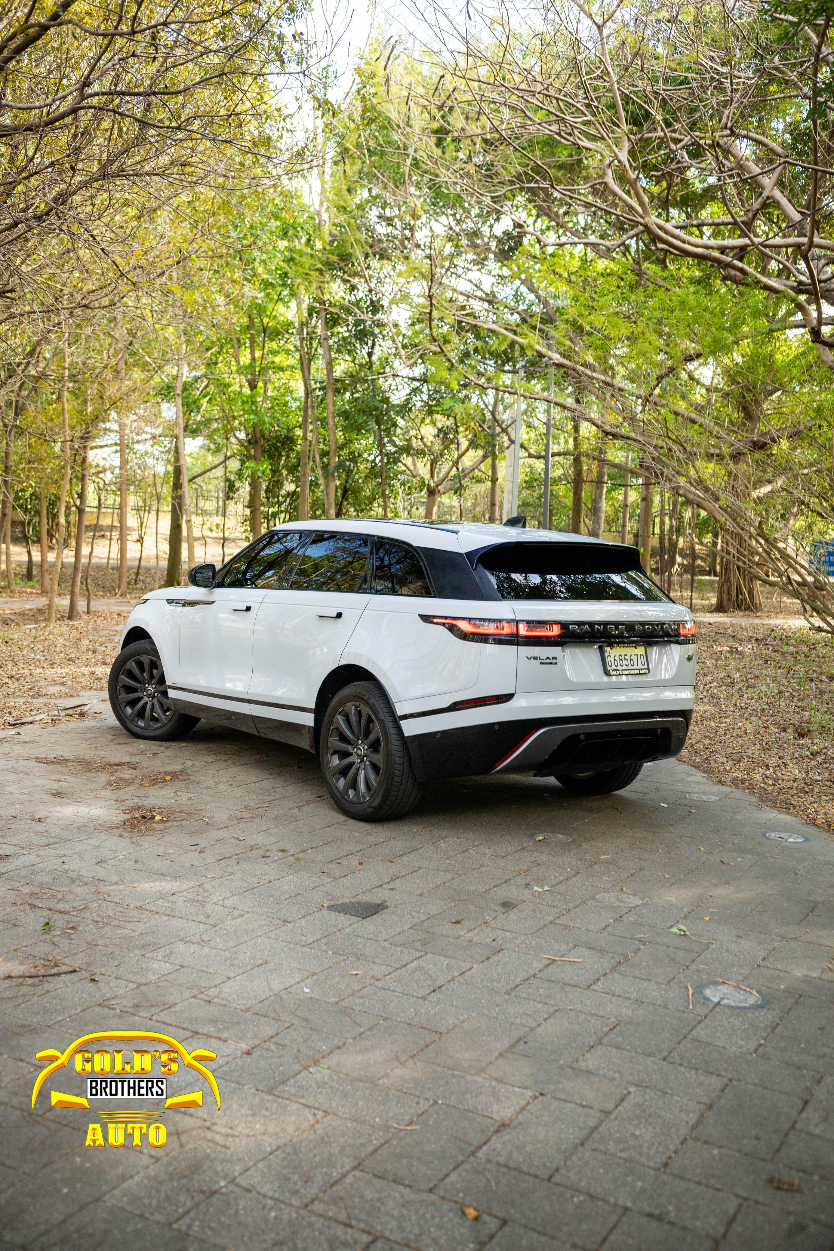 jeepetas y camionetas - Land Rover Range Rover Velar R-Dynamic 2018 Clean 3