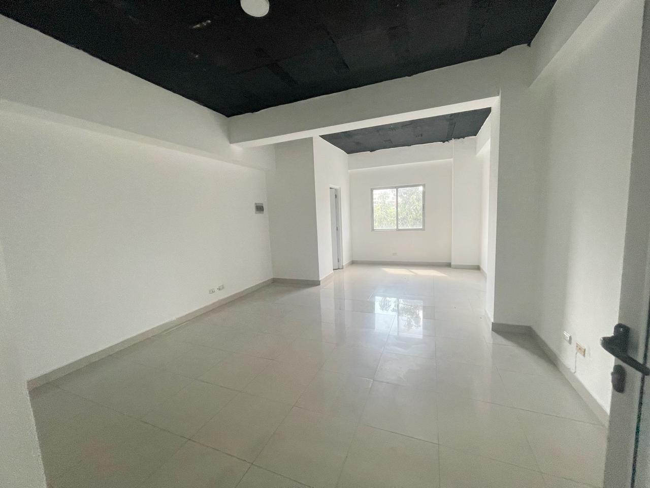 oficinas y locales comerciales - Local céntrico en Evaristo  2