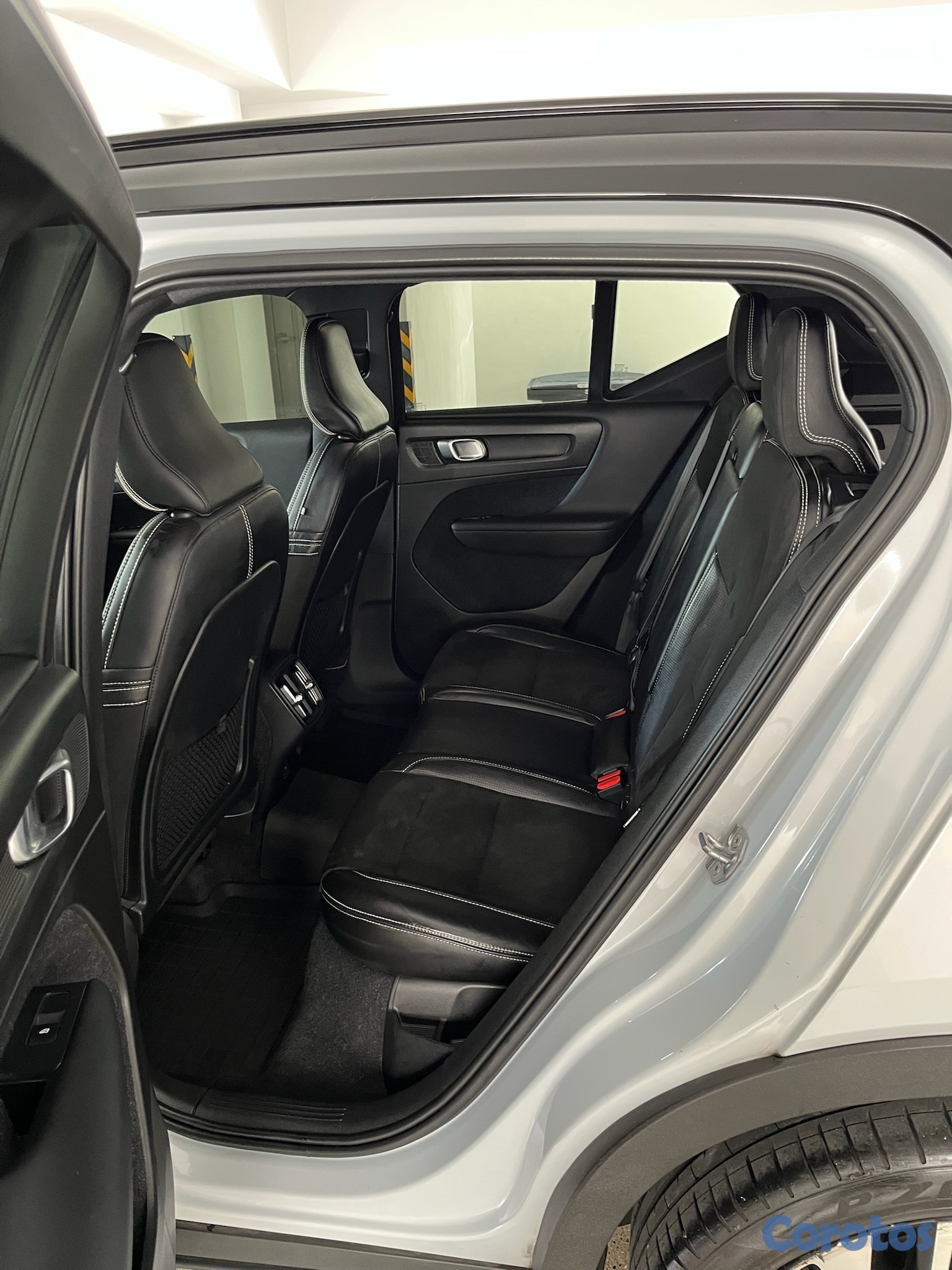 jeepetas y camionetas - Vendo Volvo XC40 T5 R-DESING 2020 6