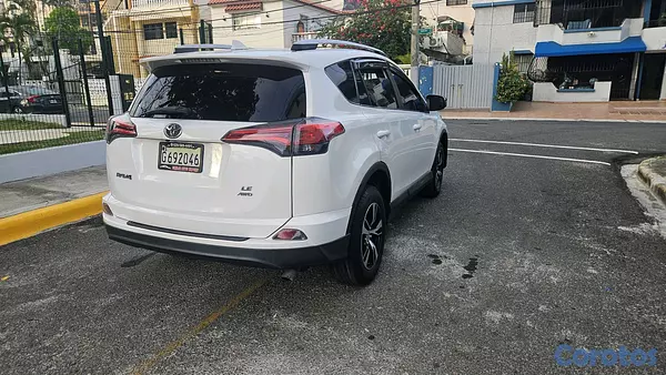 jeepetas y camionetas - Toyota rav4 2018 4wd 2