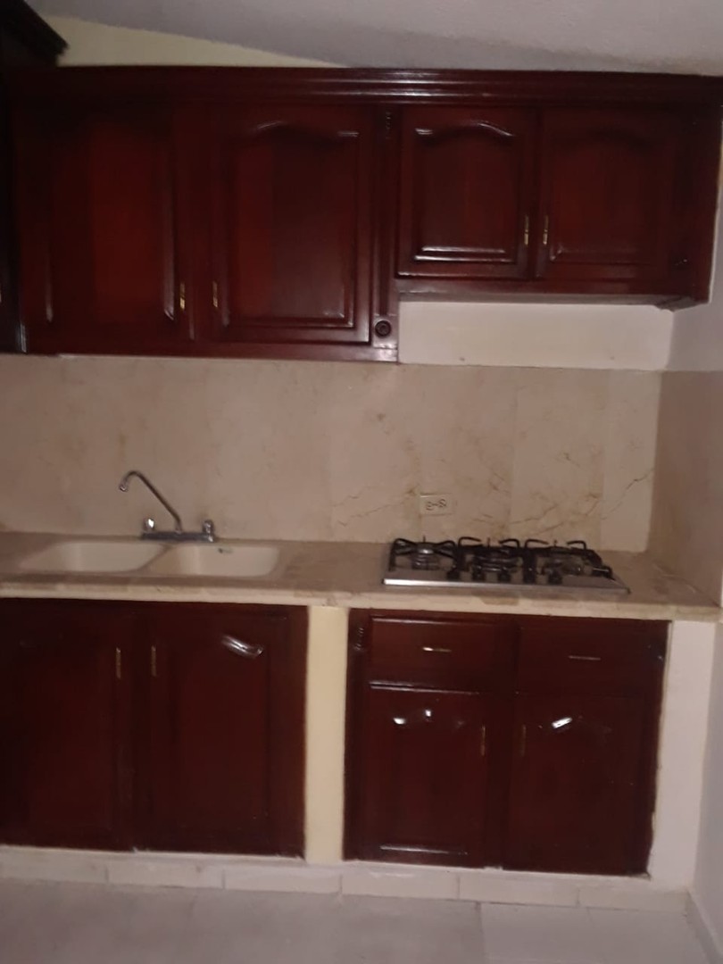 casas - Se alquila               Casa. URB. El EDEN  Villa Mella. Sector tranquilo y seg