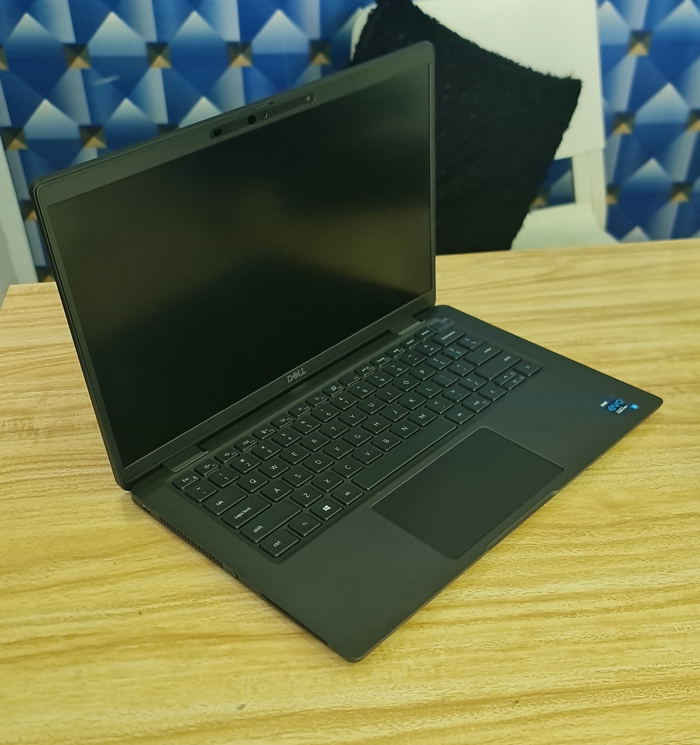 computadoras y laptops - Dell Latitude 7420 Intel core i7 de 11va 16gb Ram