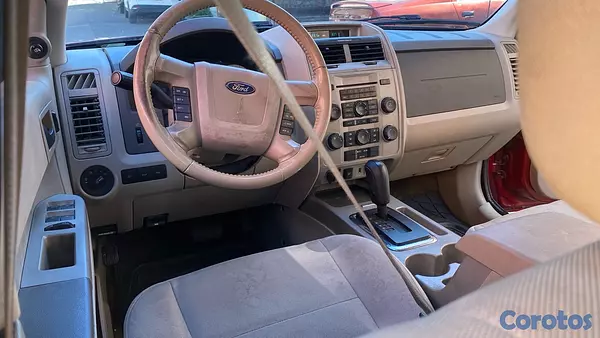 jeepetas y camionetas - Ford escape  10