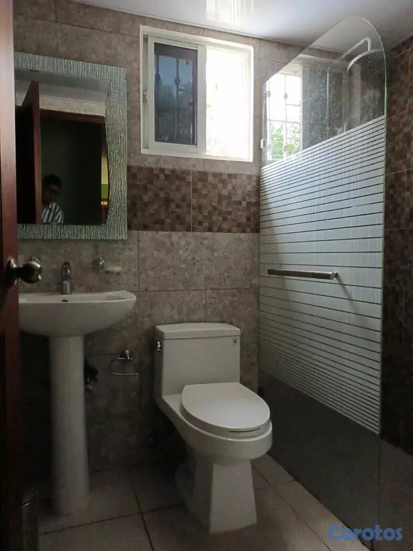 apartamentos - Vendo en Reparto los 3 Ojos .. Excelente Ubicación 9