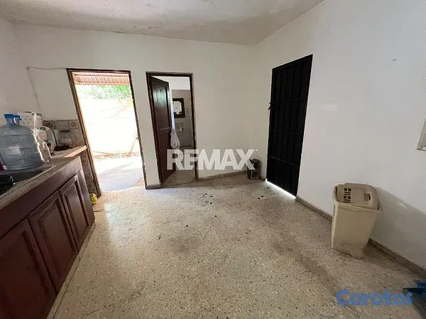 oficinas y locales comerciales - Local comercial de 340mt2 en alquiler en Naco 2