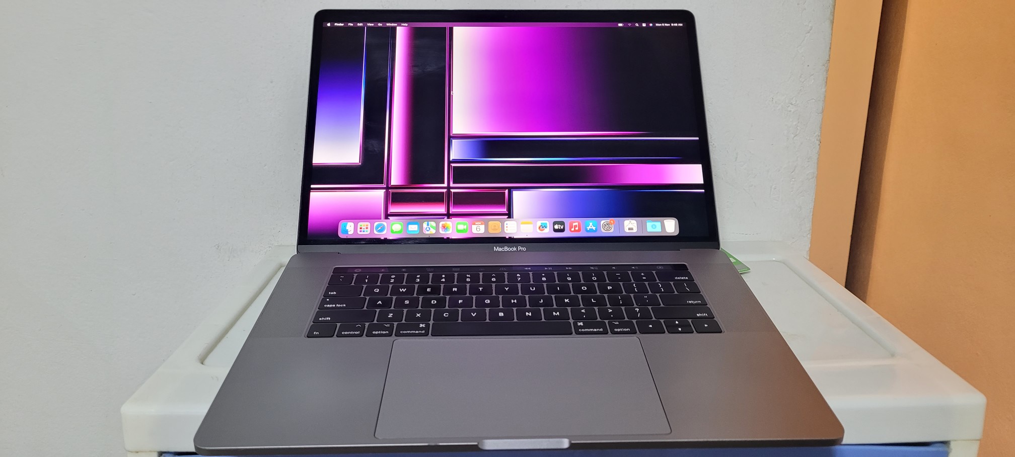 computadoras y laptops - Macbook Retina de 15 Pulg Core i7 2.8ghz Ram 16gb DDR4 Disco 256gb Video Grafico