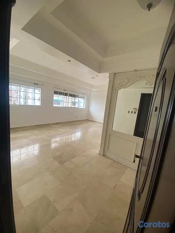 apartamentos - Venta de Espectacular penthouse de 378 m², de Dos Niveles – Bella Vista Sur 7