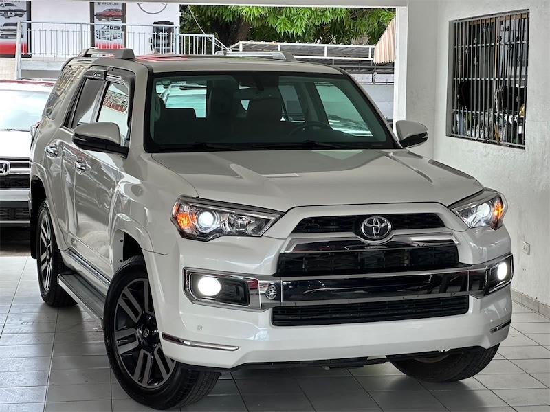 jeepetas y camionetas - Toyota 4runners 2017 Limited 4x4 2