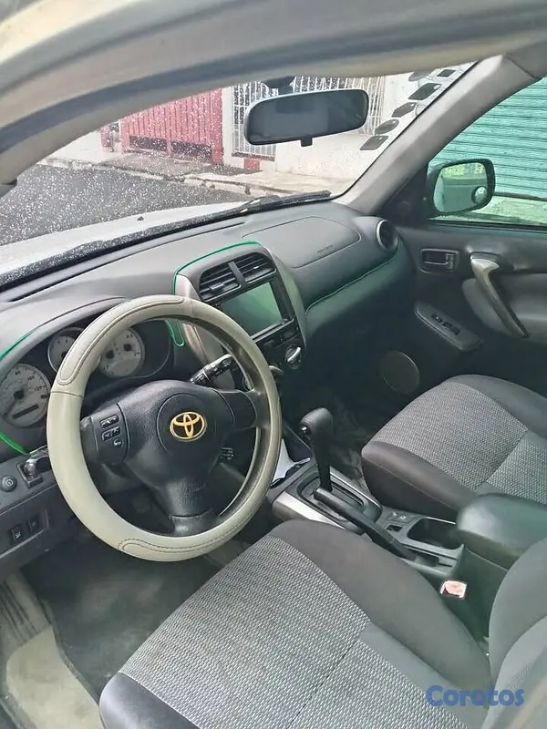 jeepetas y camionetas - Toyota Rav4 2004  8
