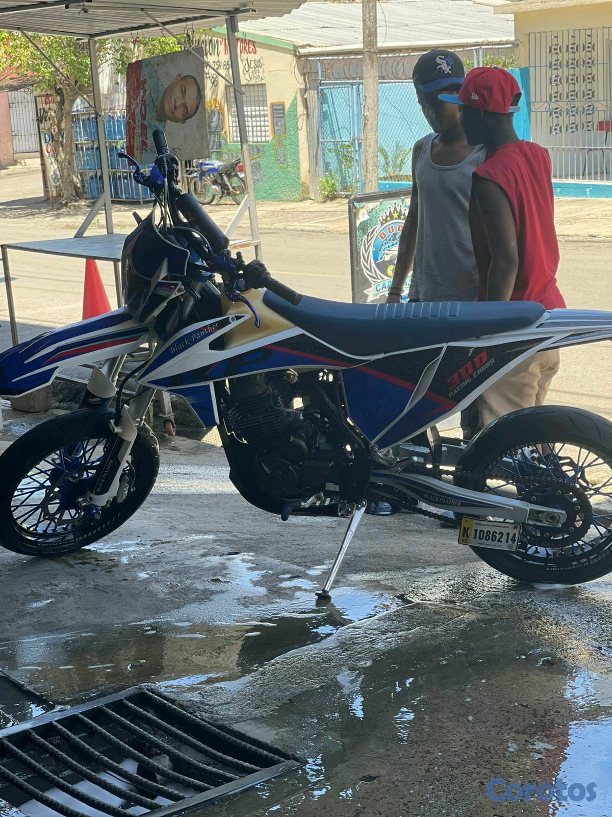 motores y pasolas - vendo motor Black panther azul 4