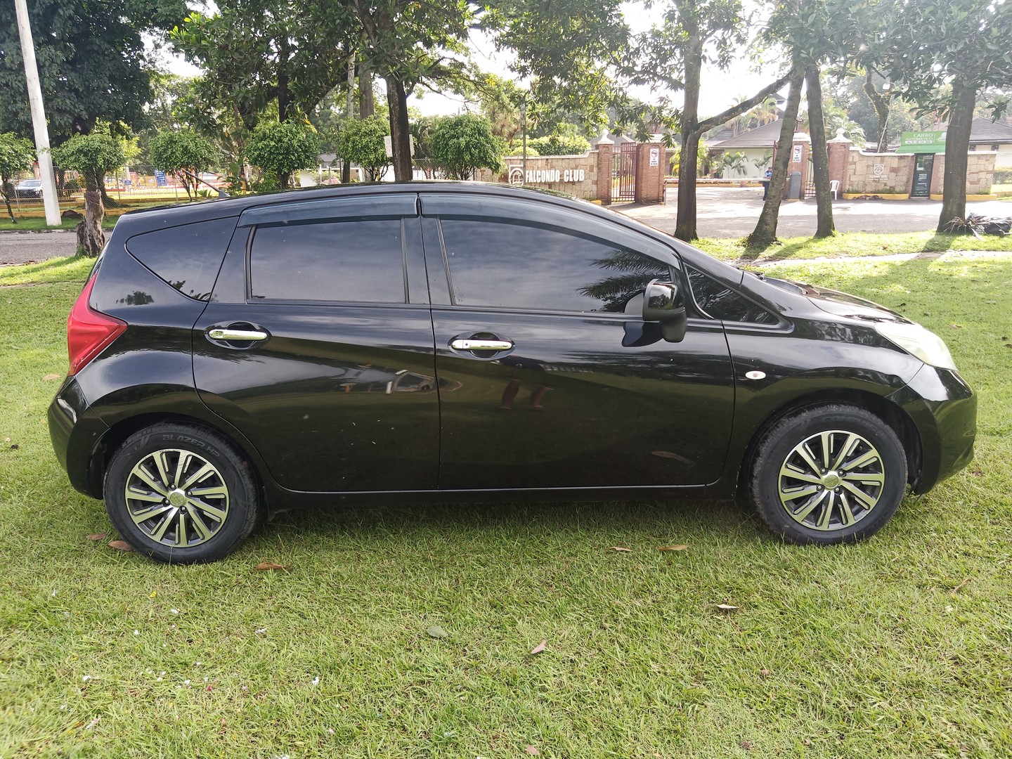 carros - Nissan note 2015 