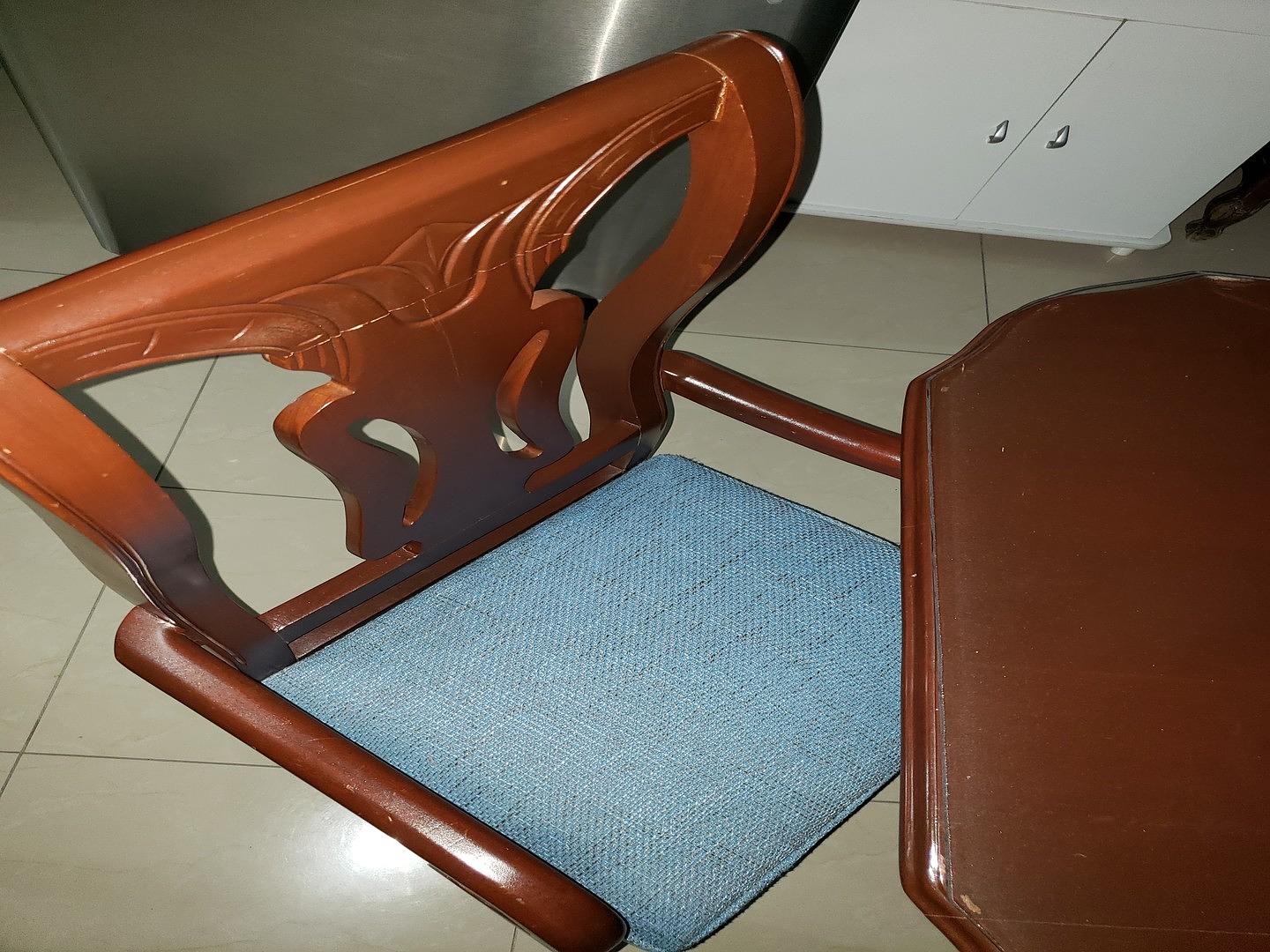 muebles y colchones - Comedor 6 sillas y tope de cristal  de caoba 