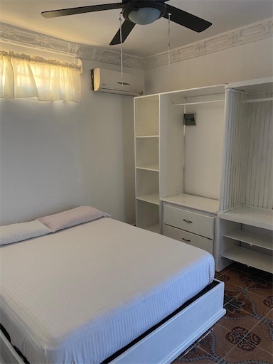 casas vacacionales y villas - Venta de hotel con 10 habitaciones en Juan dolio con piscina cerca de la playa  5
