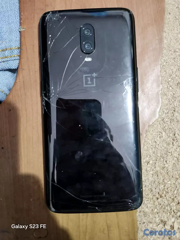 celulares y tabletas - Vendo OnePlus 6T desbloqueado 3