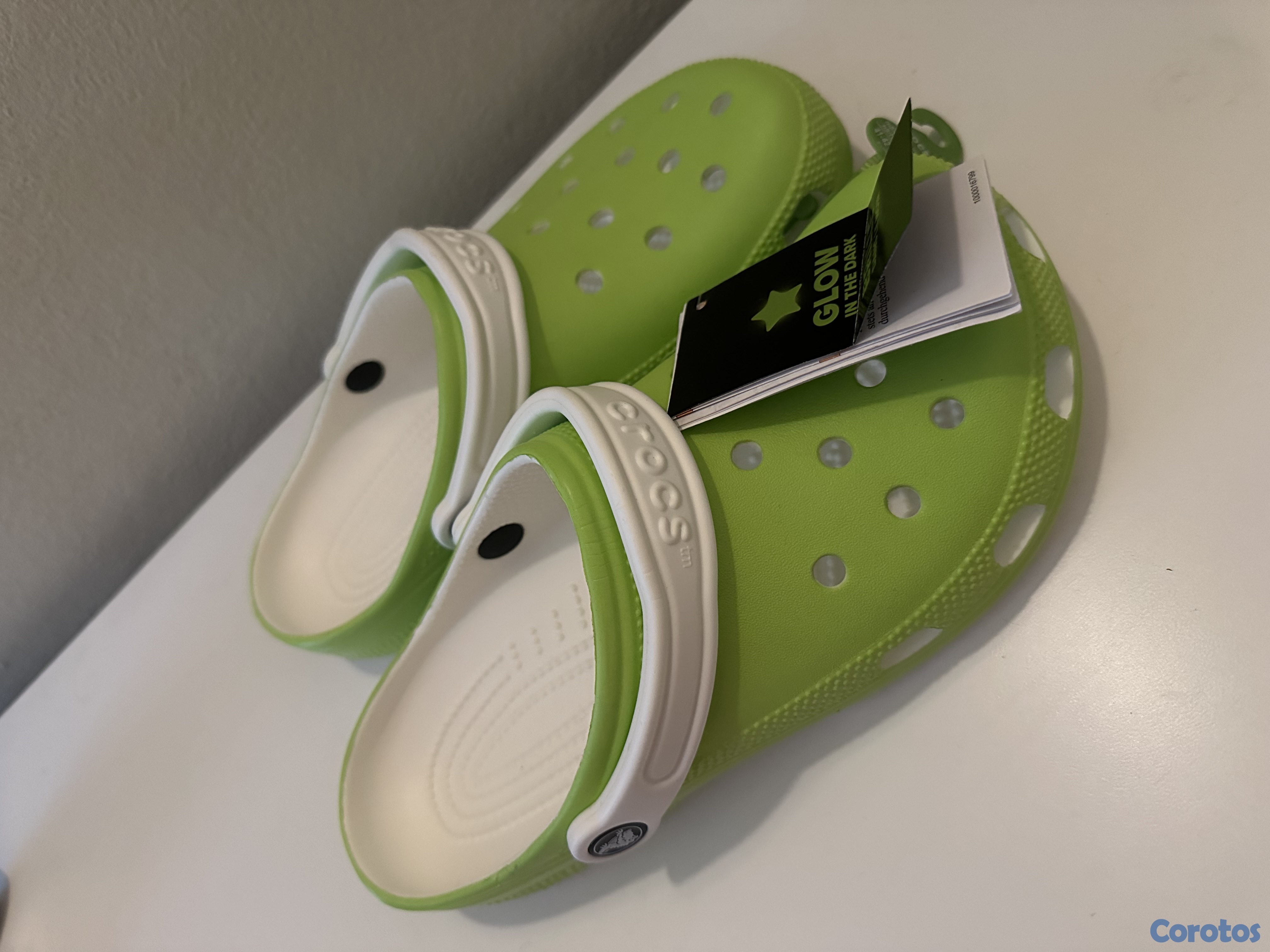 zapatos unisex - Suecos Crocs que al recargarse con luz artificial. 3