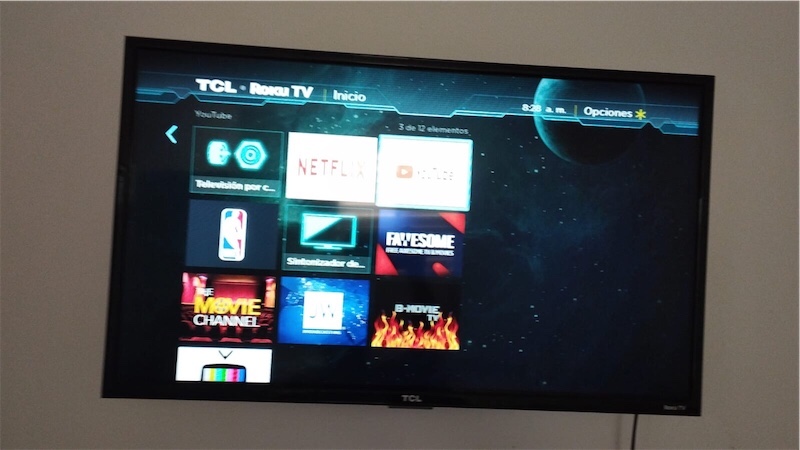 tv - Televisor TLC 32” , smart , con base giratoria