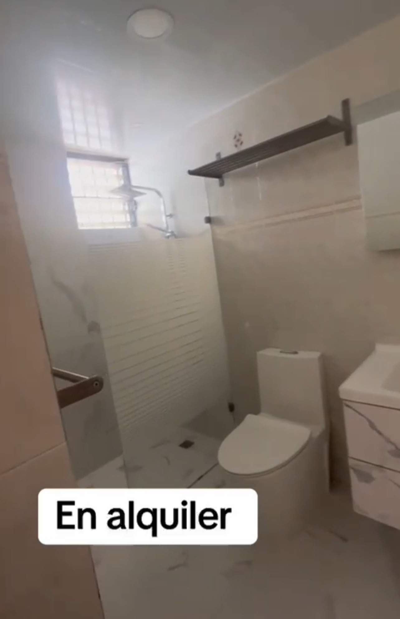 apartamentos - hermoso apartamento en buena zona en arroyo hondo a 3 minutos de IKEA  3