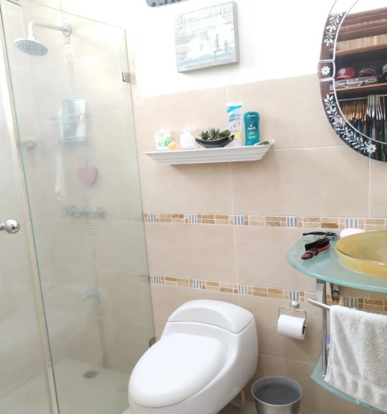 casas - Venta de Casa en AV independencia  5