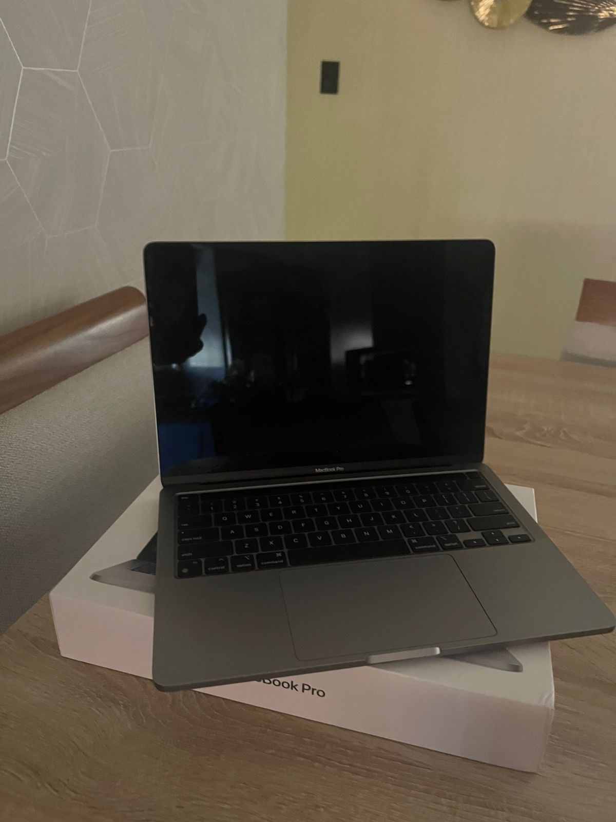 computadoras y laptops - Macbook Pro 2022 M2 1