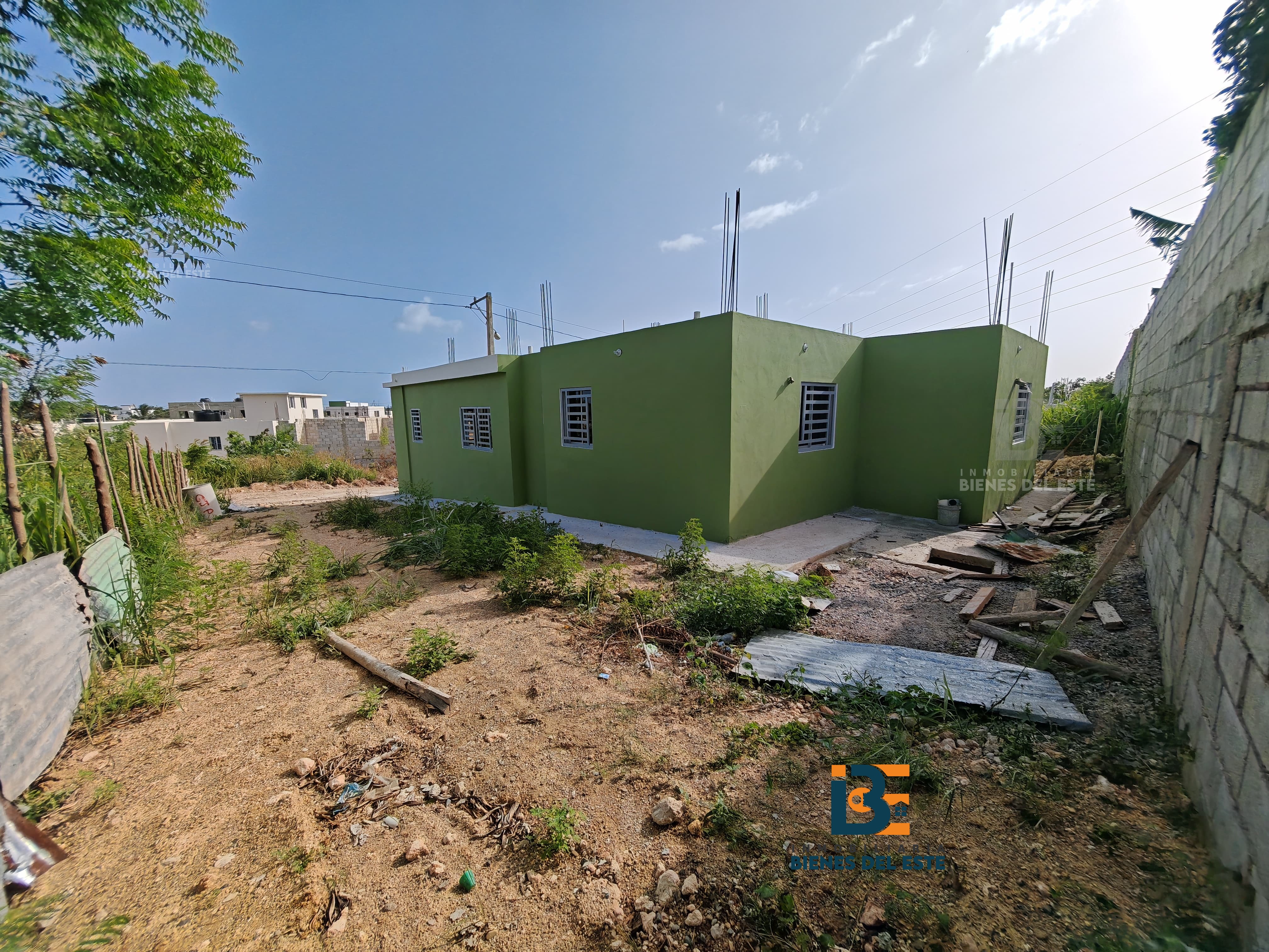 casas - Se Renta Vivienda Nueva, con Patio  en Villa Visan 9